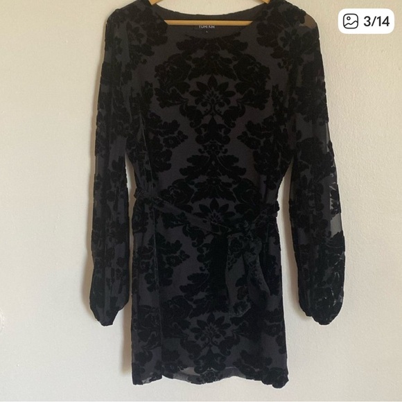 Anthropologie Yumi Kim Bellflower Black Velvet Mini Dress Size Large - Picture 3 of 3